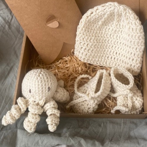 Coffret de naissance Doudou Poulpy, bonnet et chaussons