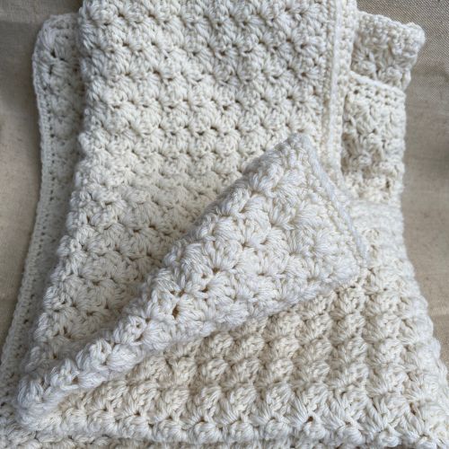 couverture naissance en pure laine francaise fait main